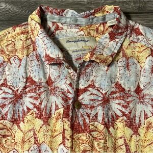 Tommy Bahama 100% Linen Floral Palm Tree Print Hawaiian Shirt Size Large
